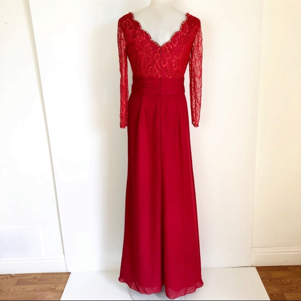 Elegant Red Long Sleeve Lace Dress - Picture 11 of 11